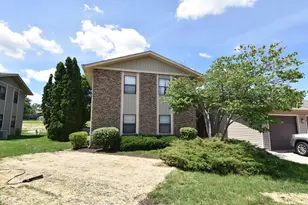 1285 Bamburg Ct, Hanover Park, IL 60133 - Photo 1