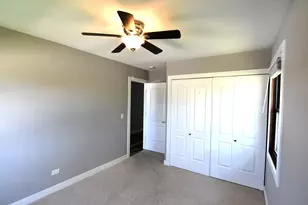 1285 Bamburg Ct, Hanover Park, IL 60133 - Photo 20