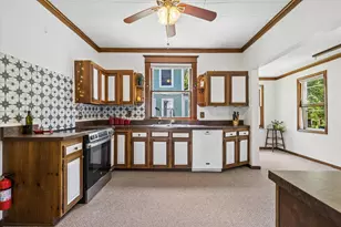805 Clay St, Woodstock, IL 60098 - Photo 14