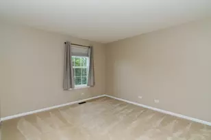 1484 Cambria Dr, Dekalb, IL 60115 - Photo 32