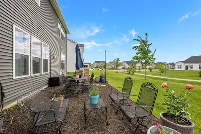 115 Piper Glen Avenue, Oswego, IL 60543 - Photo 32