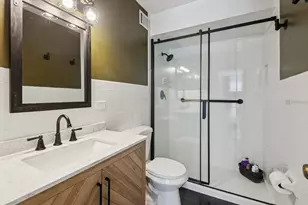 110 S Dunton Ave, Arlington Heights, IL 60005 - Photo 10