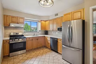 110 S Dunton Ave, Arlington Heights, IL 60005 - Photo 6