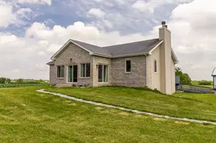 16649 Beaverton Rd, Capron, IL 61012 - Photo 2
