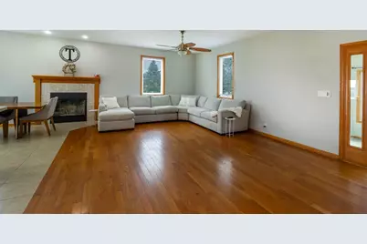 16649 Beaverton Road, Capron, IL 61012 - Photo 8