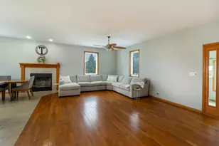 16649 Beaverton Rd, Capron, IL 61012 - Photo 8