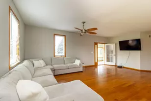 16649 Beaverton Rd, Capron, IL 61012 - Photo 10