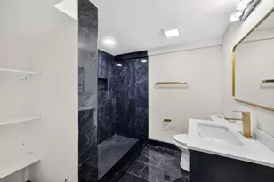9420 S St Lawrence Ave, Chicago, IL 60619 - Photo 22