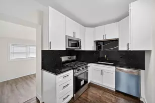 9420 S St Lawrence Ave, Chicago, IL 60619 - Photo 10