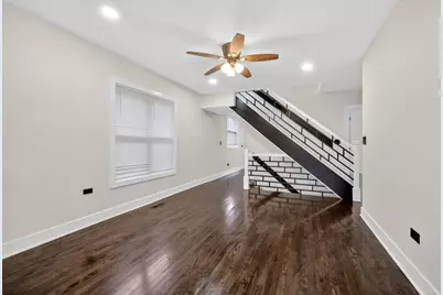 9420 S Saint Lawrence Avenue, Chicago, IL 60619 - Photo 6