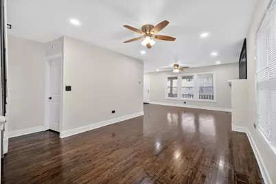 9420 S Saint Lawrence Avenue, Chicago, IL 60619 - Photo 8