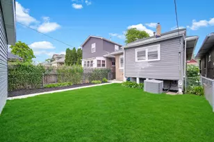 9420 S St Lawrence Ave, Chicago, IL 60619 - Photo 34