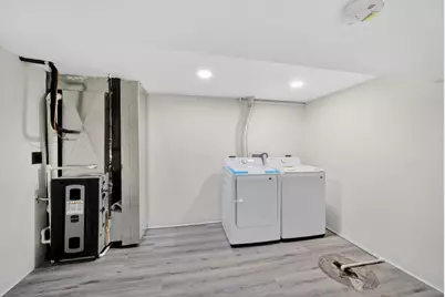 9420 S Saint Lawrence Avenue, Chicago, IL 60619 - Photo 28