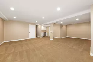 1437 Ambleside Cir, Naperville, IL 60540 - Photo 32