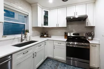 3321 N Whipple Street, Chicago, IL 60618 - Photo 4