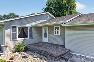 38 Irene St, Streator, IL 61364 - Photo 1