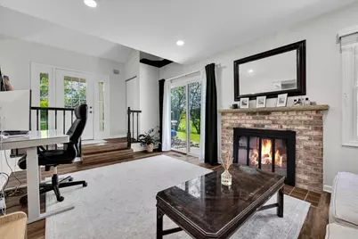 2684 College Hill Circle, Schaumburg, IL 60173 - Photo 8