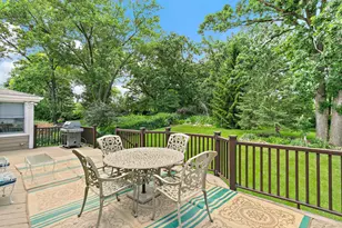 101 S Cedarcrest Dr, Schaumburg, IL 60193 - Photo 32