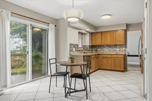 2712 Stockton Rd, Naperville, IL 60564 - Photo 8