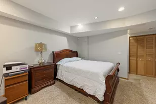 231 N West St, Wheaton, IL 60187 - Photo 18