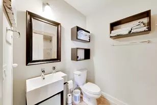 1339 W Walton St, Chicago, IL 60642 - Photo 12