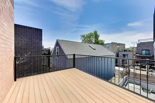 1339 W Walton St, Chicago, IL 60642 - Photo 10