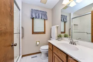 674 Honeysuckle Dr, Naperville, IL 60540 - Photo 16