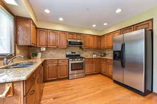 674 Honeysuckle Dr, Naperville, IL 60540 - Photo 12