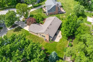 674 Honeysuckle Dr, Naperville, IL 60540 - Photo 34