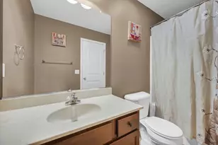 2436 Grey Fox Trail, Bloomington, IL 61705 - Photo 20