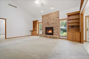 2 Stetson Dr, Bloomington, IL 61701 - Photo 22