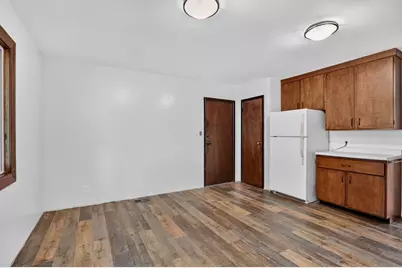 527 Sherwood Drive, Streamwood, IL 60107 - Photo 10