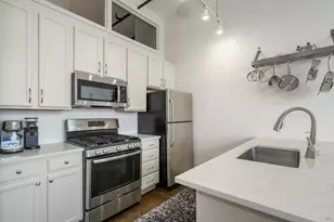 1224 W Van Buren St, Chicago, IL 60607 - Photo 10