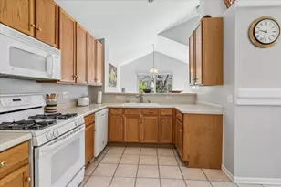 1720 Sienna Ct, Wheeling, IL 60090 - Photo 6