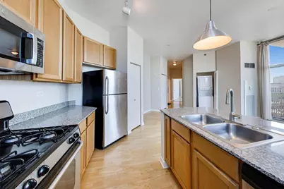 1600 S Indiana Avenue #1301, Chicago, IL 60616 - Photo 12
