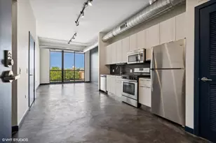 1647 N Milwaukee Ave, Chicago, IL 60647 - Photo 2
