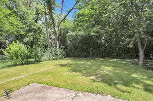 1947 Beacon Blvd, Chicago Heights, IL 60411 - Photo 26