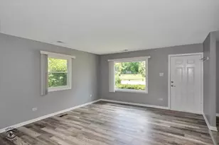 1947 Beacon Blvd, Chicago Heights, IL 60411 - Photo 4