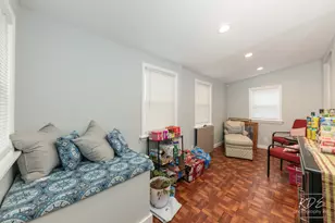 5915 W Roscoe St, Chicago, IL 60634 - Photo 14