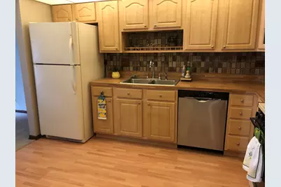 11277 S Roberts Road S #E, Palos Hills, IL 60465 - Photo 6