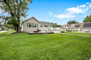 295 N 1st Ave, Coal City, IL 60416 - Photo 2