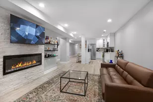 1135 W Farwell Ave, Chicago, IL 60626 - Photo 4