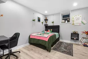 1135 W Farwell Ave, Chicago, IL 60626 - Photo 14