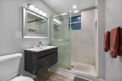 1135 W Farwell Avenue #G, Chicago, IL 60626 - Photo 8