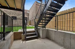 2647 W Walton St, Chicago, IL 60622 - Photo 24