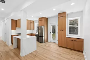 2647 W Walton St, Chicago, IL 60622 - Photo 12
