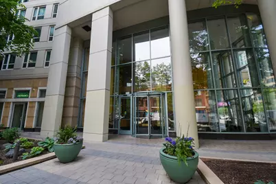 345 N La Salle Drive #1702, Chicago, IL 60654 - Photo 2