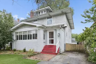 404 S Brainard Ave, La Grange, IL 60525 - Photo 1