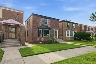 10516 S King Dr, Chicago, IL 60628 - Photo 2