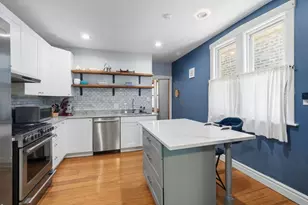 2924 W Giddings St, Chicago, IL 60625 - Photo 16